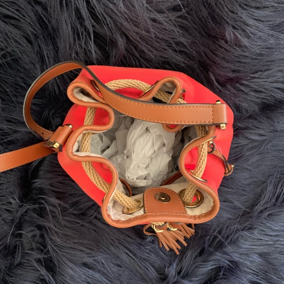 Michael Kors Hand Bag - Picture 4 of 6